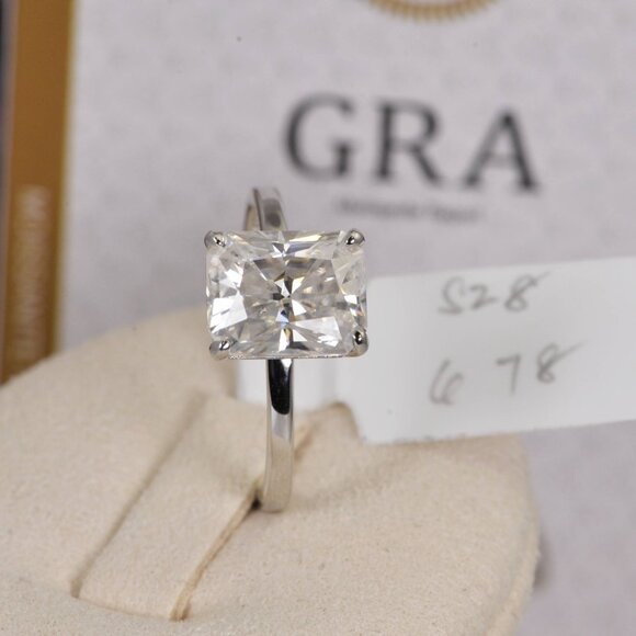 4ct Radiant Cut Moissanite Engagement Ring - Picture 3 of 5